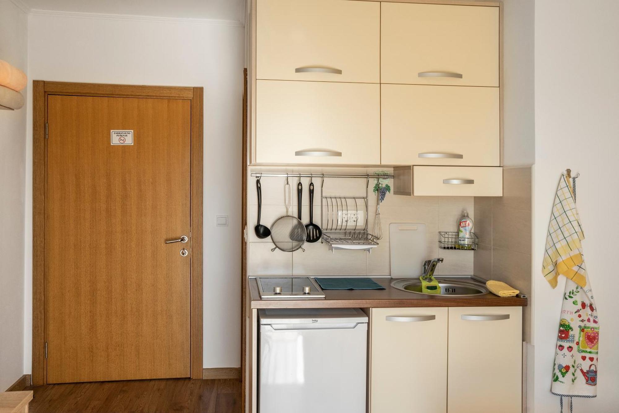 טיווט Apartments Viktoria מראה חיצוני תמונה