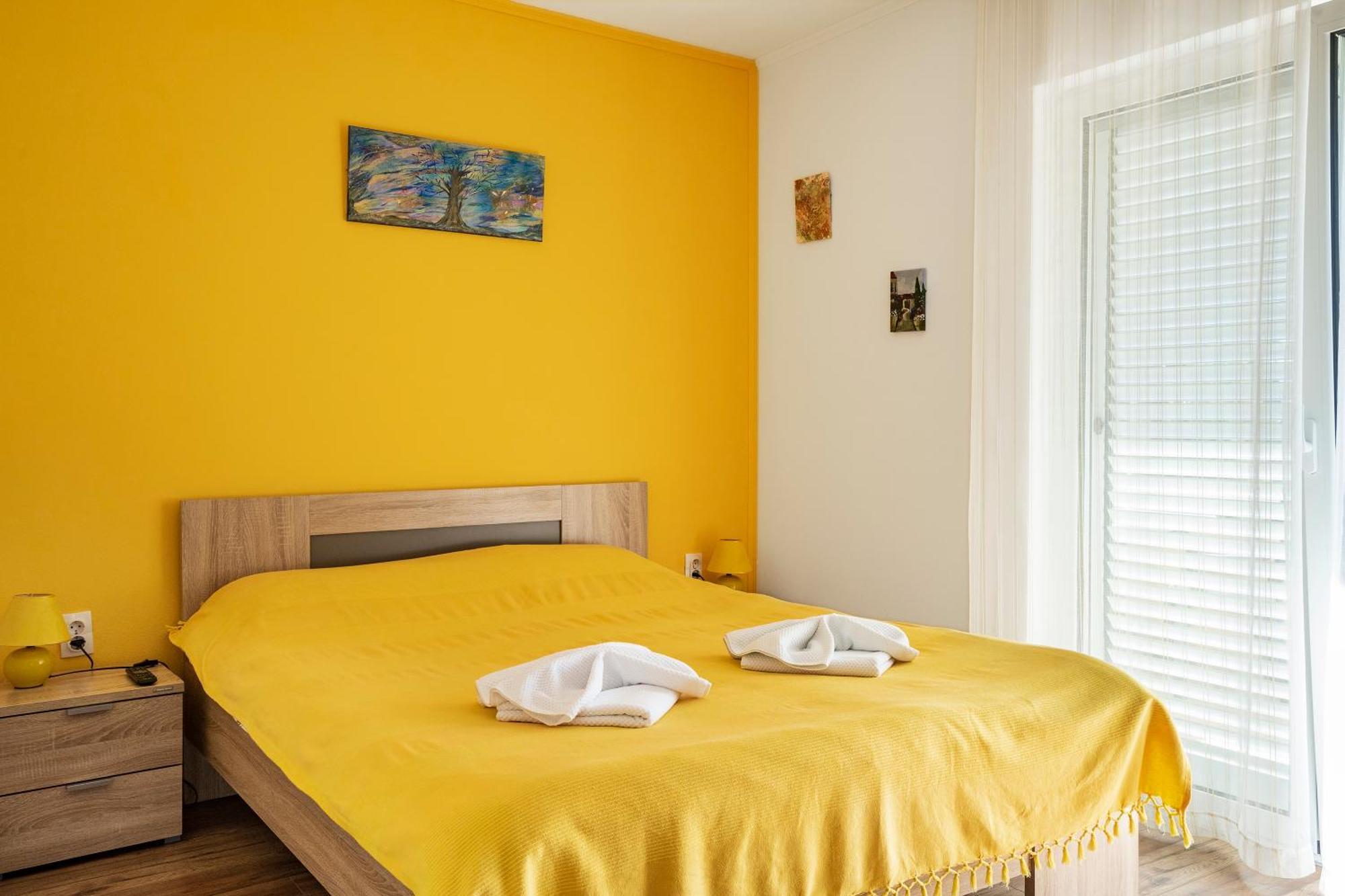 טיווט Apartments Viktoria מראה חיצוני תמונה