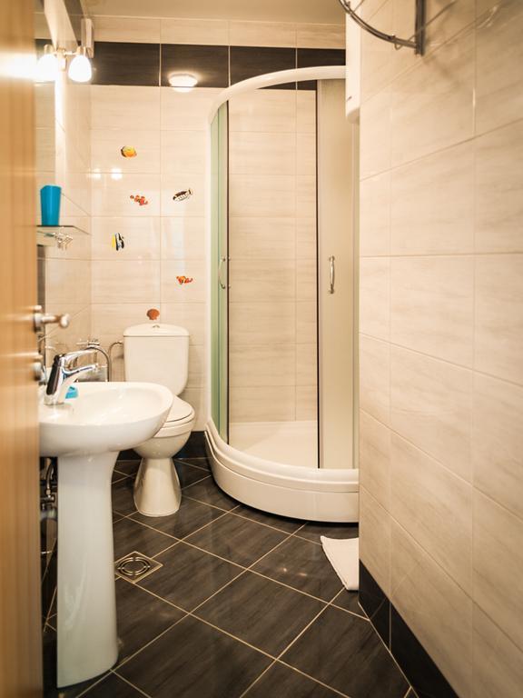 טיווט Apartments Viktoria מראה חיצוני תמונה