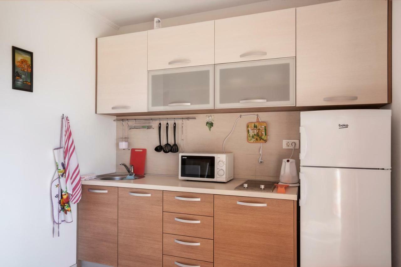 טיווט Apartments Viktoria מראה חיצוני תמונה